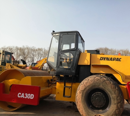 Dynapac CA30D ロード ロール と シングル ドラム 鋼輪 の 基礎 建設
