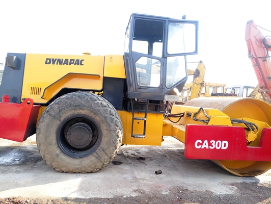 Dynapac CA30D ロード ロール と シングル ドラム 鋼輪 の 基礎 建設