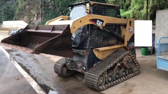 日本 CAT 247B 中古 ローダー リウアン 水力シリンダー 3000 kg マシン重量