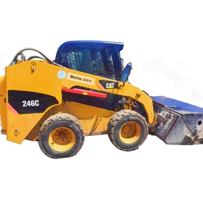 日本製の車輪積載機 カタピラー246C ユンニーエンジンとオリジナルペイント