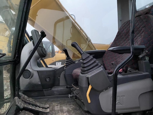 20トンのEPAエンジンとオリジナルペイントのCAT 320D古着掘削機