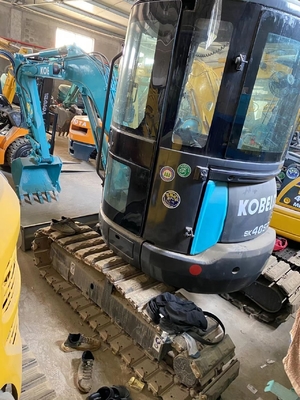 日本からの古着のコベルコ SK40SR ミニ掘削機