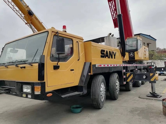 100トンのSANY STC1000 クローラークレーン オリジナルペイントとEPAエンジン