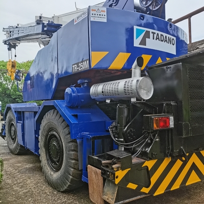 オリジナルペイントで優れた状態で使用されたTadano TR-250M 25トンのトラッククレーン