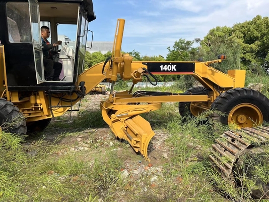 CAT 140K モーター・グレーダー 設備 低労働時間 0-2000 建設機械