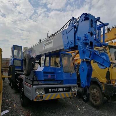 20000 KG タダノ 上海農園下部で使用された掘削機とクレーンマシン
