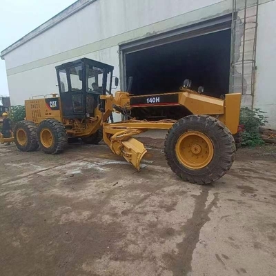 道路タイヤとカミンズエンジンの良い状態で使用された CAT140H モーターグラダー
