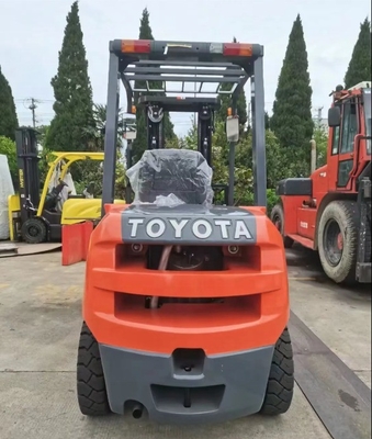 3.5トン3トンディーゼルエンジンフォークリフトTOYOTA 35 30 倉庫コンテナリフティングのために