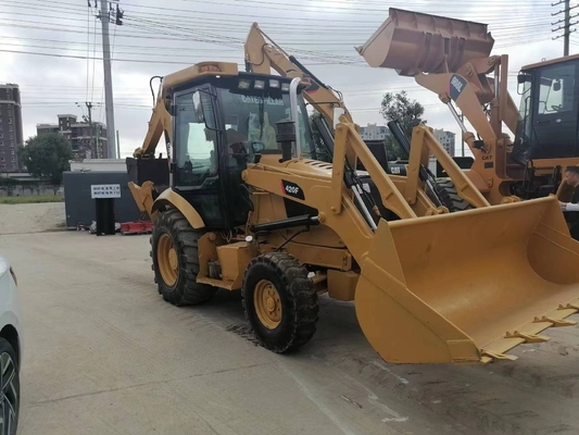 CAT 420F 日本製 リユアン液圧バルブ付き バックホーロード 15トンの稼働重量