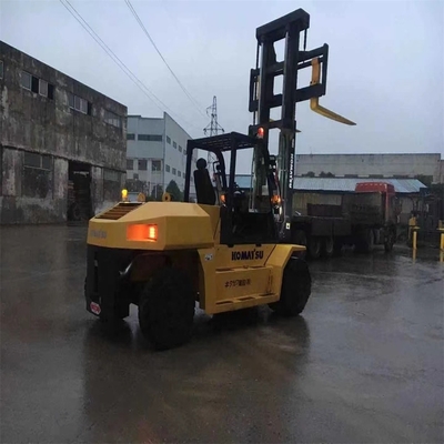 操作 簡単 オリジナル カラー で 使われた KOMATSU フォークリフト