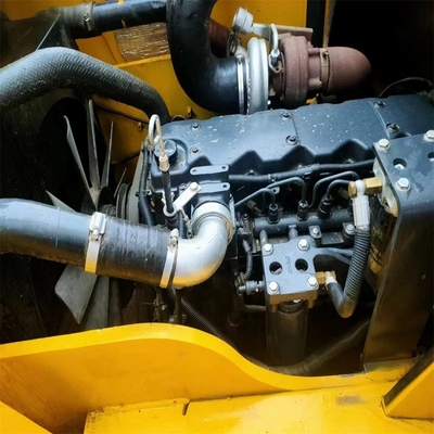 操作 簡単 オリジナル カラー で 使われた KOMATSU フォークリフト