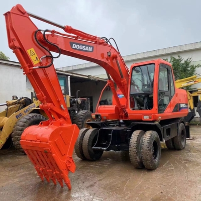 日本で使用された Doosan DH150W-7 15t クローラー掘削機