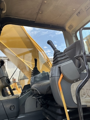 330D2L 二手掘削機 CAT 330D2L 20000 KG の機械重量