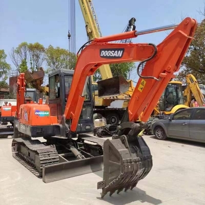 ドーサン DH55 中古 掘削機 68kw オリジナル ペイント 日本 機械 体重 5500 kg 格安