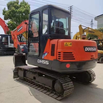 ドーサン DH55 中古 掘削機 68kw オリジナル ペイント 日本 機械 体重 5500 kg 格安
