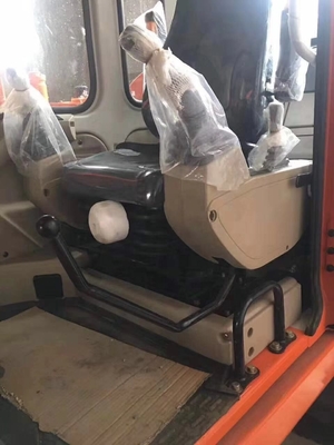 日本でオリジナルの塗料とリユアン水力シリンダーで使った Doosan DH80 掘削機