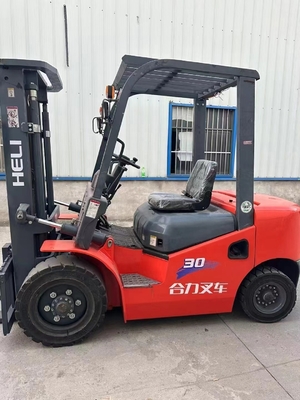 HELI 30フォークリフト 3t パレットリフティングトラックのための多機能で優れた性能