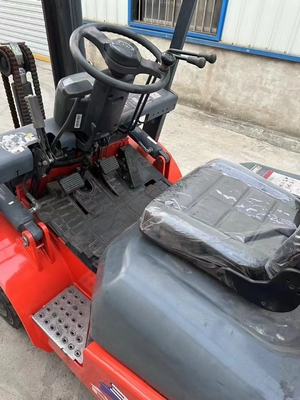 HELI 30フォークリフト 3t パレットリフティングトラックのための多機能で優れた性能
