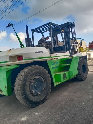 24000 KG 中古 KOMATSUフォークリフト FD240 パレットリフティング トラック 手動操作 24トン トラック