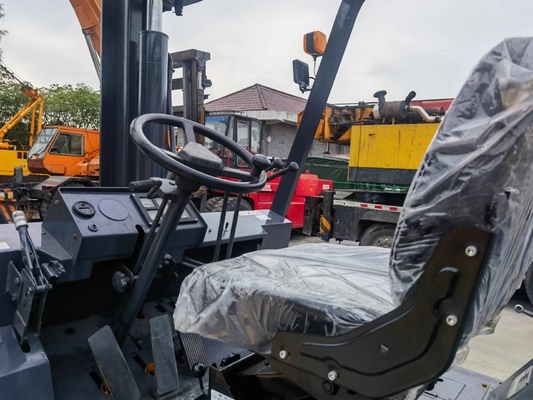 KOMATSU FD150 15トンの手動操作パレットリフティングトラック
