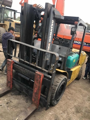 5トンのディーゼルミニフォークリフト 製造工場用コンテナリフトトラック KOMATSU FD50