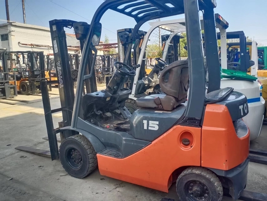 中古ディーゼルパワー トヨタ FD15 ミニフォークリフト トラック 優れた作業状態 1.5 トン