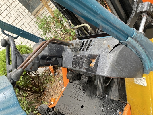 日本 トヨタ FD30 ディーゼルフォークリフト 3 トンパレットリフティングトラック
