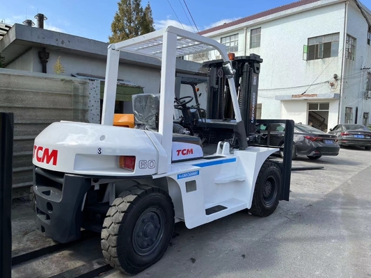 日本 建設用 TCM 6 トン ディーゼルフォークリフト オリジナル カラー 重量 6000 kg
