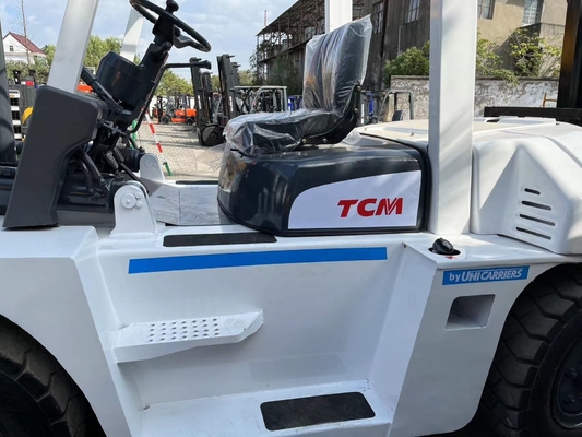 日本 建設用 TCM 6 トン ディーゼルフォークリフト オリジナル カラー 重量 6000 kg