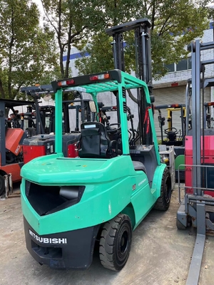 良い状態 三?? 35 中古フォークリフト 127kw パワー