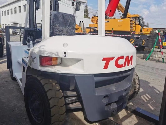 中古のTCM 6トンフォークリフト 状態良好で日本製127kwエンジン