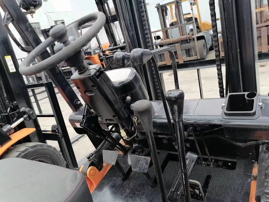 信頼性の高いハンチャH30 ハンジョウディーゼル用フォークリフト 5570kg