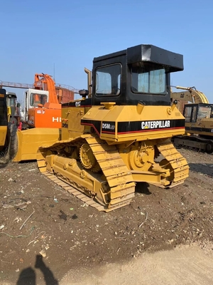 中古のCAT D5M ミニブルドーザー