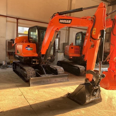 低エネルギー消費 ドーサン DX55 建設用掘削機 5.25TON 稼働重量