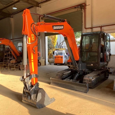低エネルギー消費 ドーサン DX55 建設用掘削機 5.25TON 稼働重量