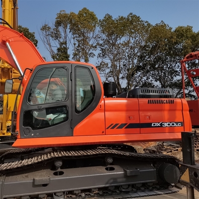 DOOSAN DX300LC 中古掘削機 0〜2000 作業時間と水力安定性