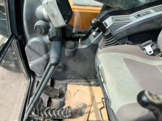 中古ハインダイ 300LC-9S 掘削機 重荷 30トンの機械 90% バケツ容量 1.38m3