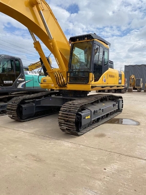中古のKOMATSU PC400-7 高級水力システムと400KWのエンジンを備えた掘削機