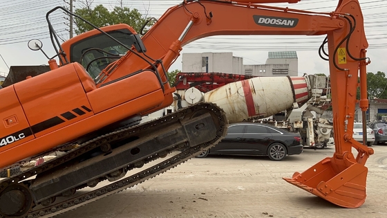 DOOSAN 140LC 掘削機 14 トンの掘削機 78KWの電力で良好な状態で手頃な価格で