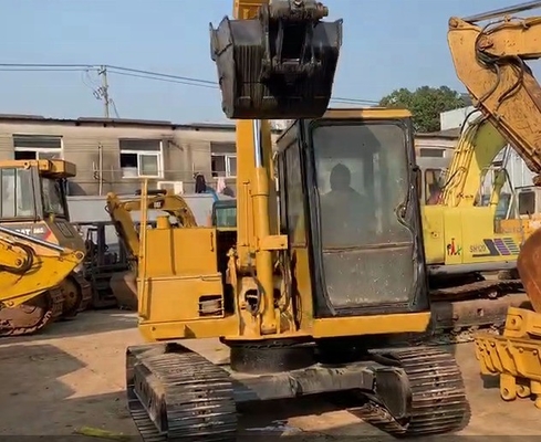 CAT E70B 耐久性のある水力シリンダーと長寿命のクローラー掘削機