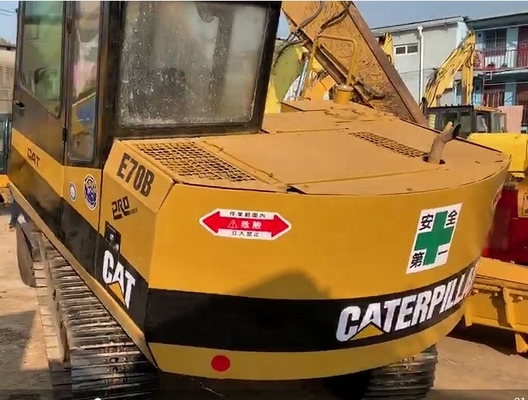 CAT E70B 耐久性のある水力シリンダーと長寿命のクローラー掘削機