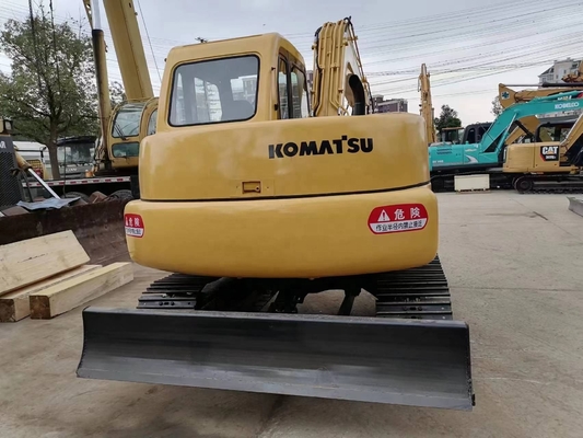 KOMATSU PC60 掘削機 クローバー 水力掘削機 6トンの容量で,地球を移動する準備ができています