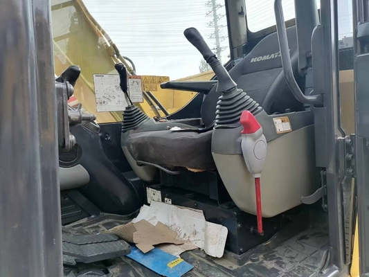 黄色 KOMATSU PC70 エグババター クローバー 7トンの地球移動掘削機