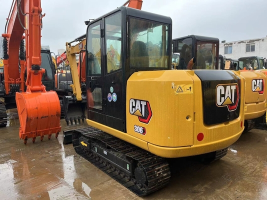 CAT 306E 7トンの中古ミニ掘削機 労働時間と性能が低い