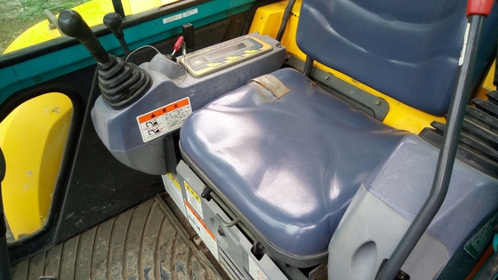 KUBOTA KX155 ミニ掘削機 5トンの掘削機 低労働時間 日本から