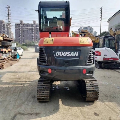 上海で手頃な価格で使った Doosan Dx60 6トンのクローラール掘削機 素晴らしい状態