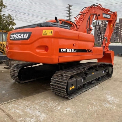 低労働時間 0-2000 あなたの建設事業のためのDX225LCの中古ドーサン掘削機