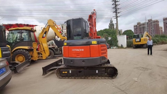 中古のHITACHI 65掘削機 6.5t ミニクローラー掘削機 2022年の建設機械