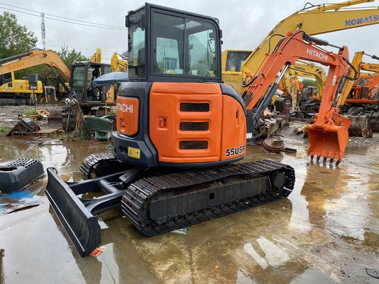 中古 HITACHI ZX55 ミニ掘削機 5.5 トンの小型掘削機