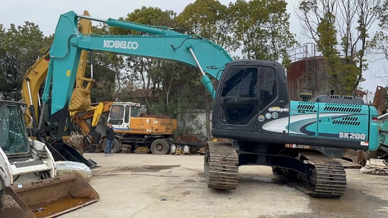 上海で1.1m3のバケツ容量と20000KGの重量を持つ中古KOBELCO SK200掘削機